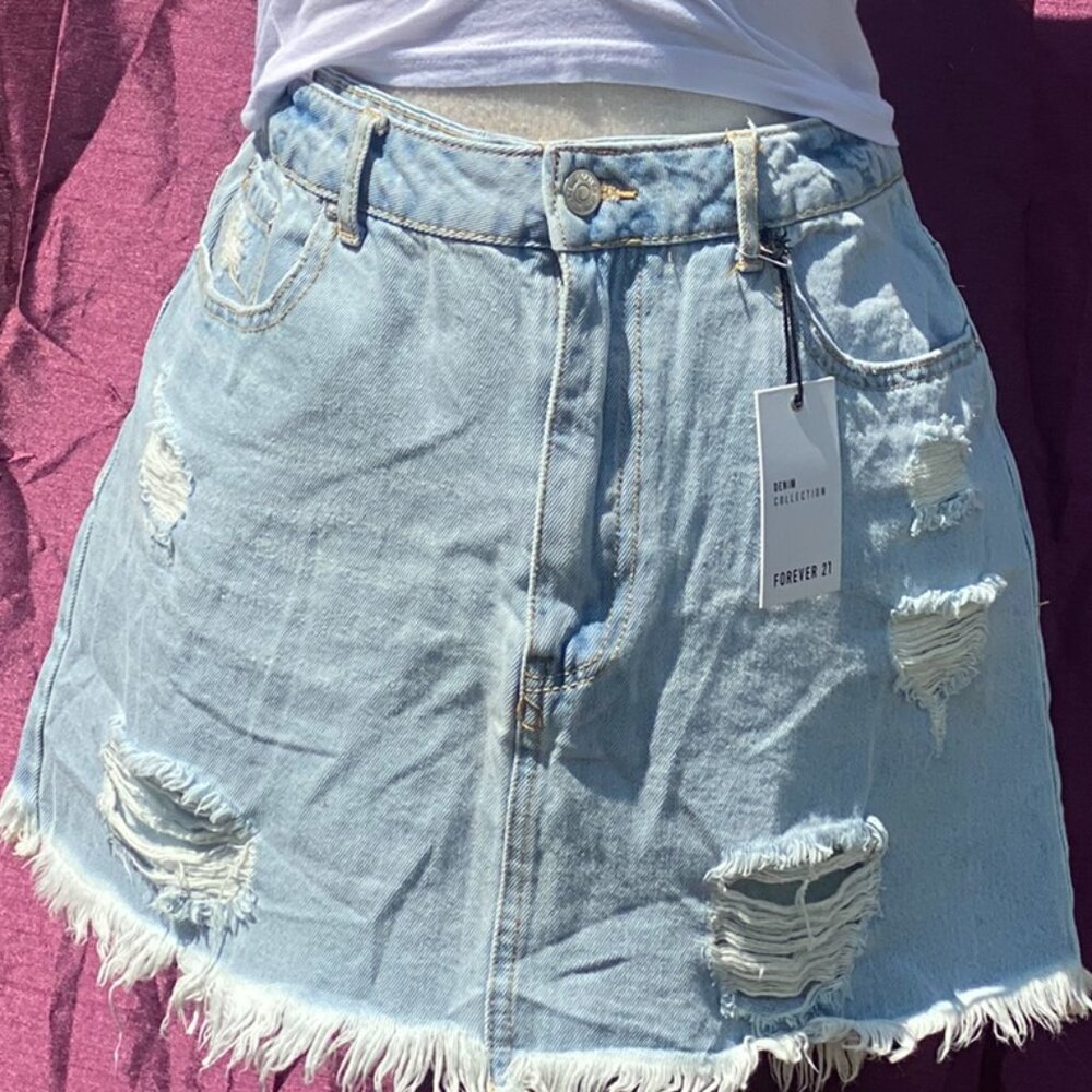 Forever 21 Ripped Denim Mini Skirt NWT 80s Retro Distressed Blue Size 30